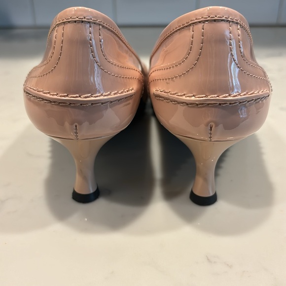 ALESSANDRO DELL'ACQUA X TOD'S
velvet and patent-leather pumps 37 1/2 - Picture 5 of 7